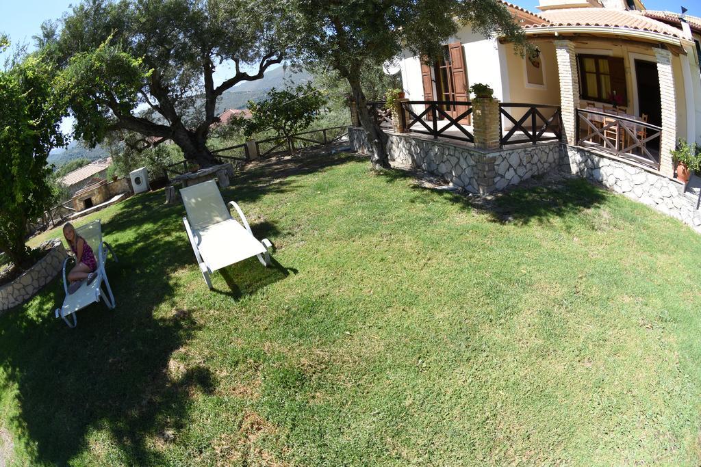 Yannis' Village Keri Exterior foto